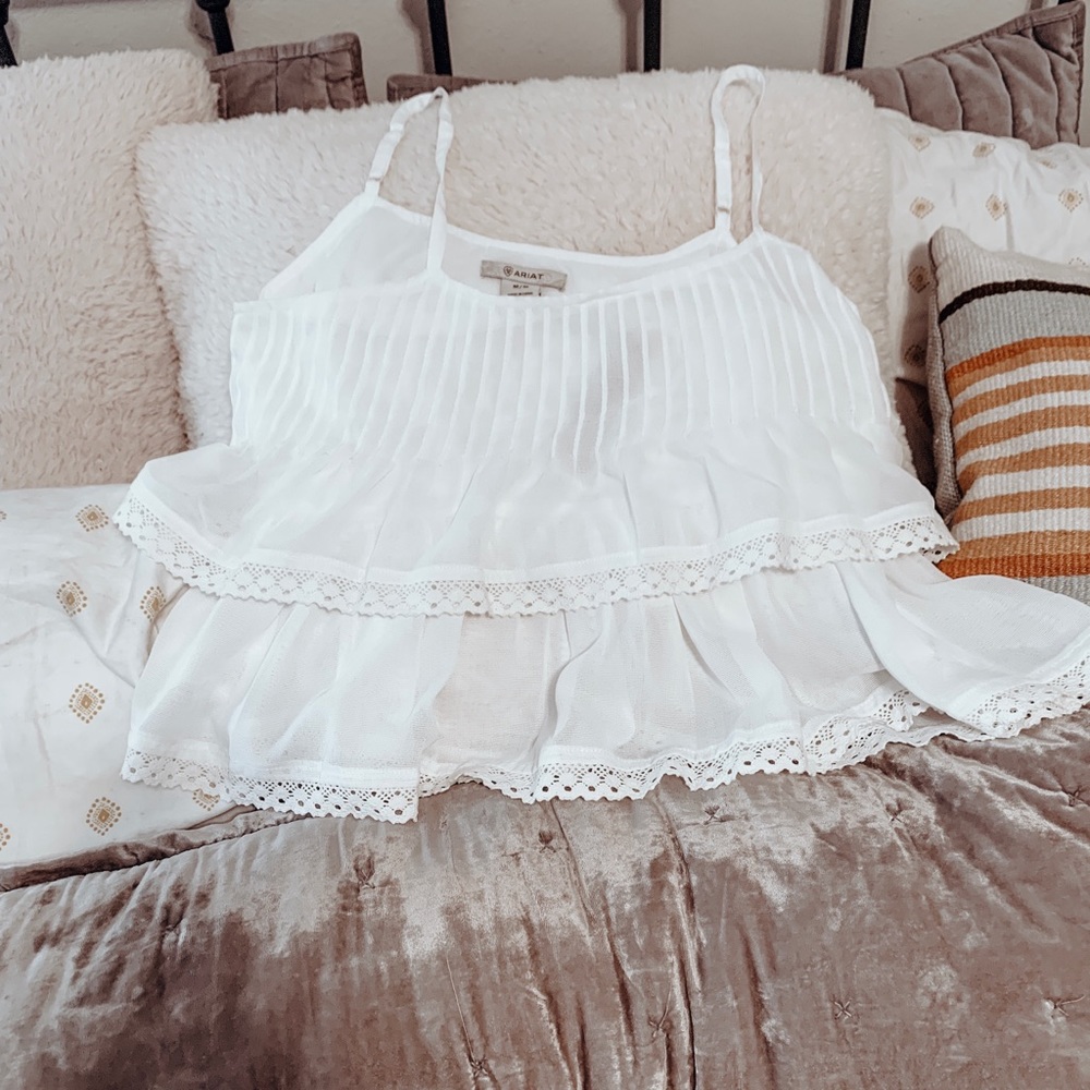 NWT- Ariat Cropped White Tank